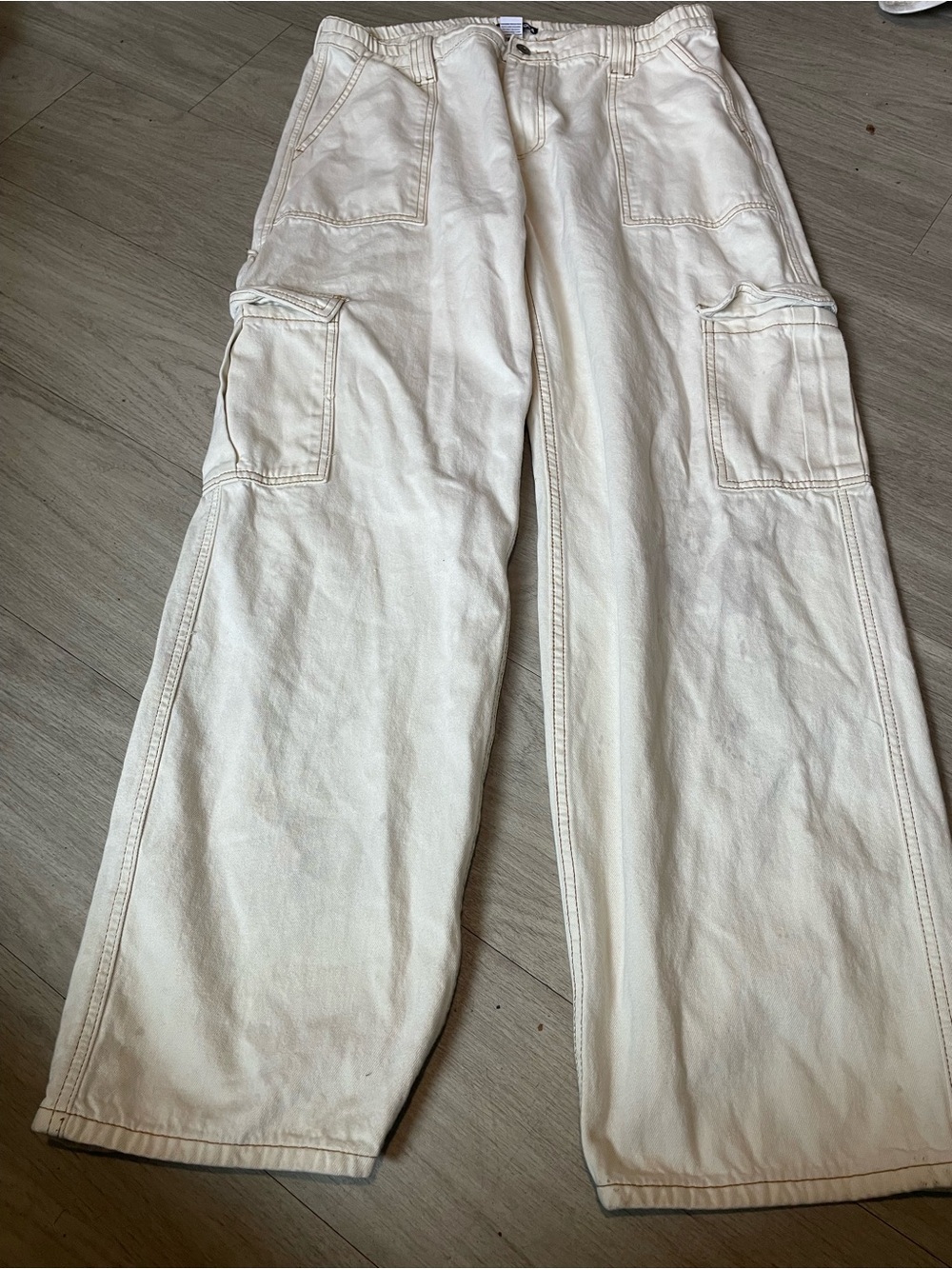 Fashion Nova Women's Wide-Leg Cargo Pants in Off-White